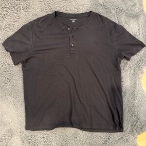 Saks Fifth Avenue Black Short Sleeve Henley Tee Classic Comfort